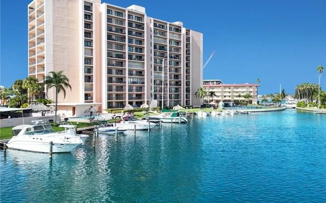 51 Island Way #807, Clearwater, FL 33767