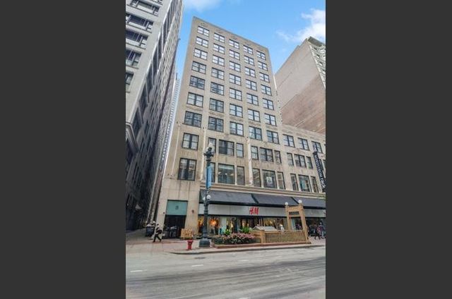 20 N  State St #401, Chicago, IL 60602