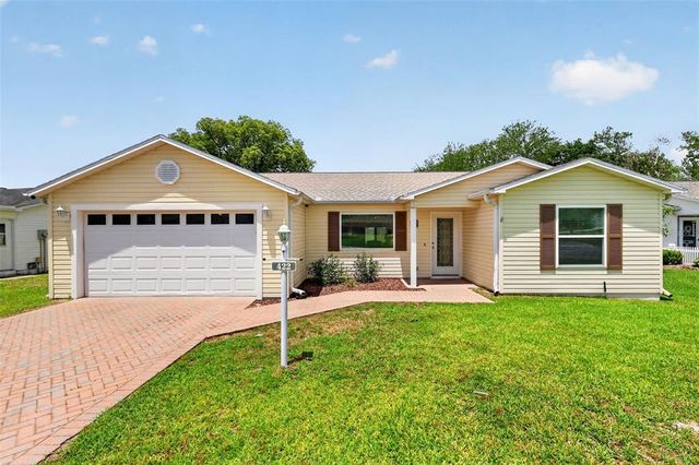 422 San Marino Dr, The Villages, FL 32159