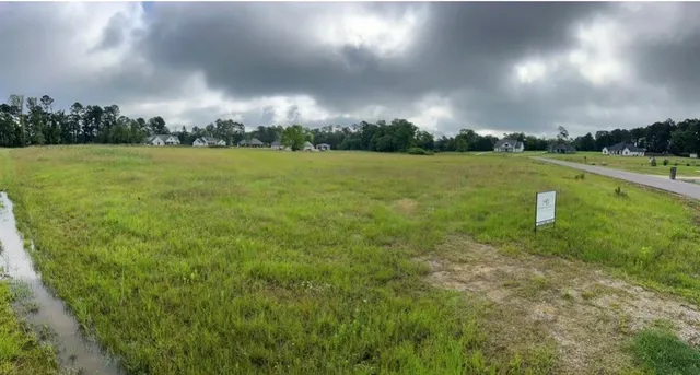 8 Cedar Ln #8, Pineville, LA 71360