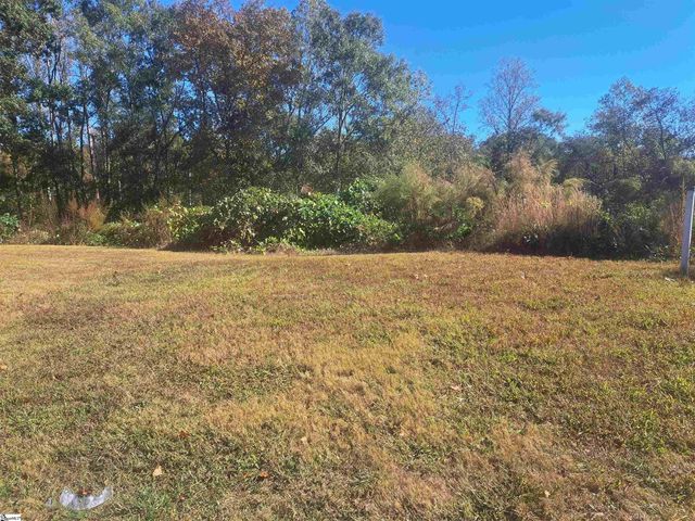 64 Juneau Ct, Greenville, SC 29605