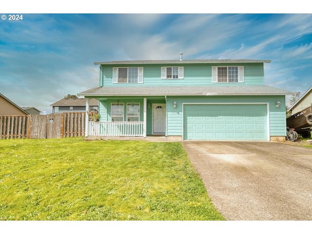 59175 Archer Ct, Saint Helens, OR 97051