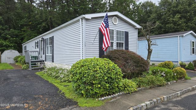 15 Citation Street, Howell, NJ 07731