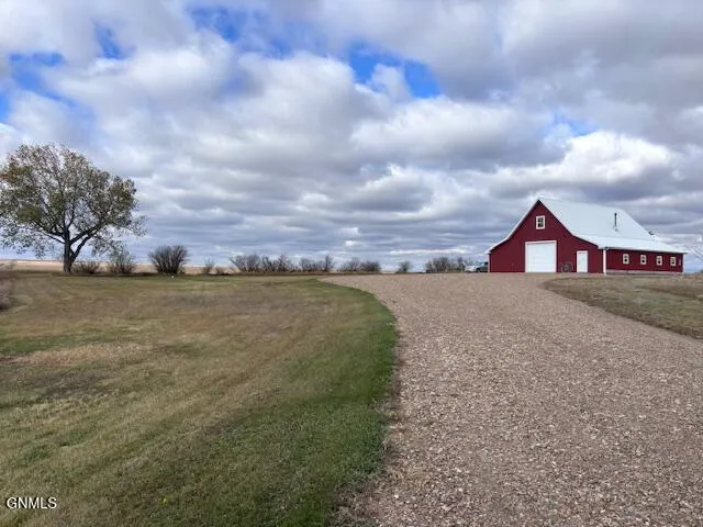 4986 Montana #16, Antelope, MT 59211