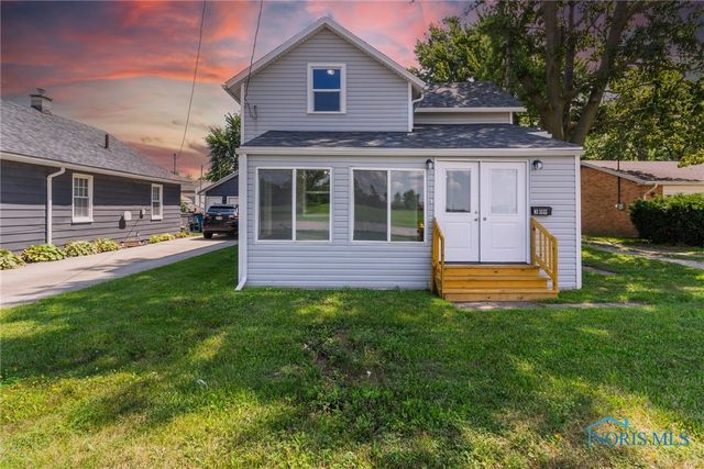 309 S  Main St, Walbridge, OH 43465