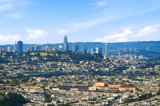 460 Pointe Pacific Dr #1, Daly City, CA 94014