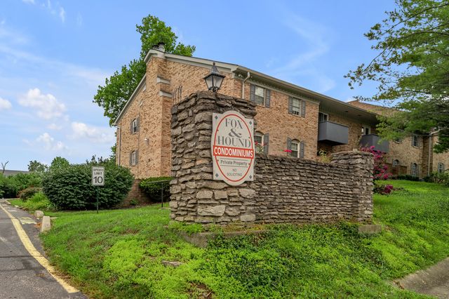 1084 Armstrong Mill Rd #B, Lexington, KY 40517