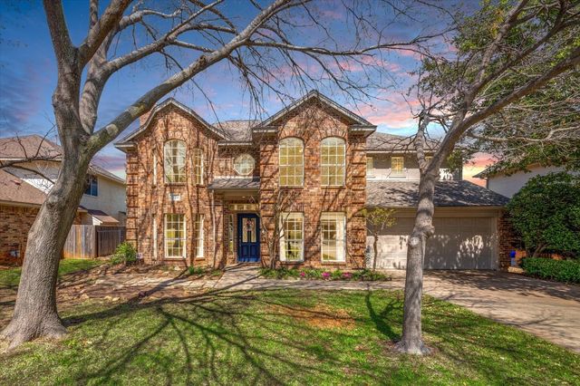 2124 Brookgate Dr, Grapevine, TX 76051