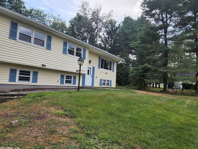 10 Hanover Dr, Monticello, NY 12701
