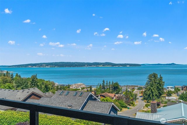 47 Conley Drive, Camano Island, WA 98282