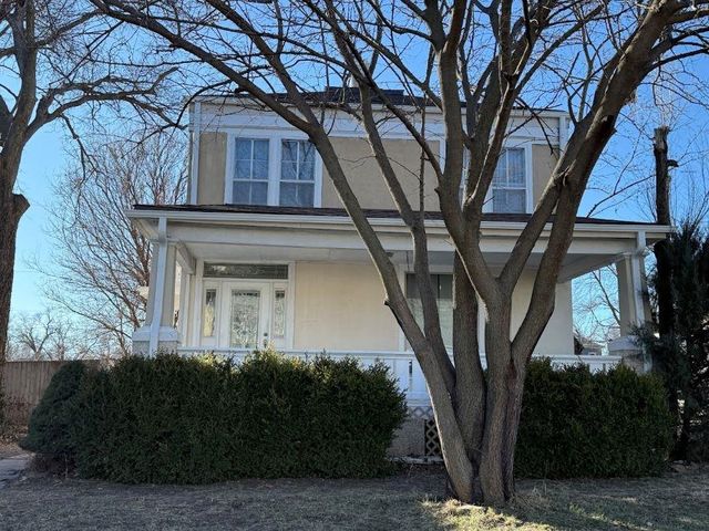 609 State St, Salina, KS 67401