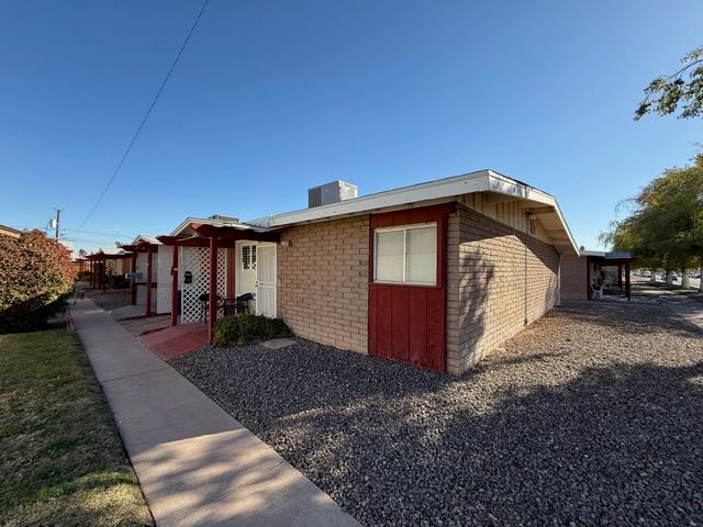 13001 N  113th Ave #5, Youngtown, AZ 85363