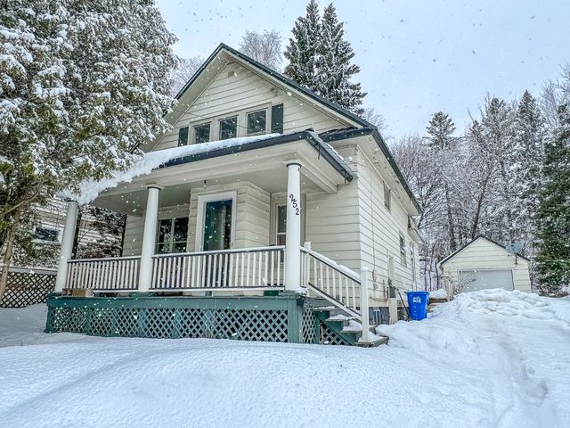 252 Blemhuber Ave, Marquette, MI 49855