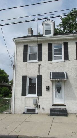 212 South St, Phoenixville, PA 19460