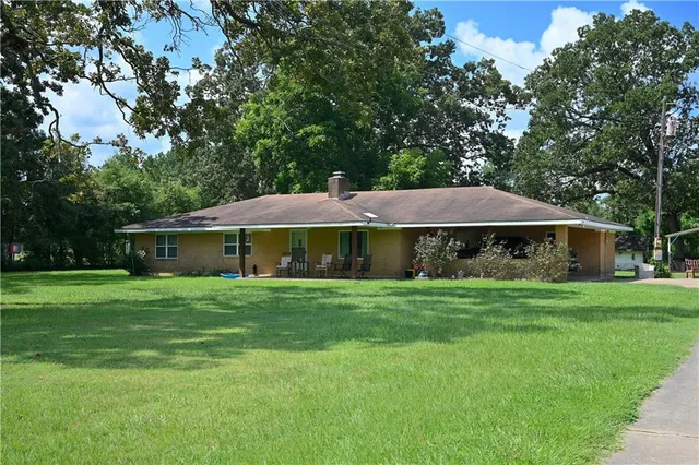 1025 W  Bryant Rd, Center Pt, LA 71323