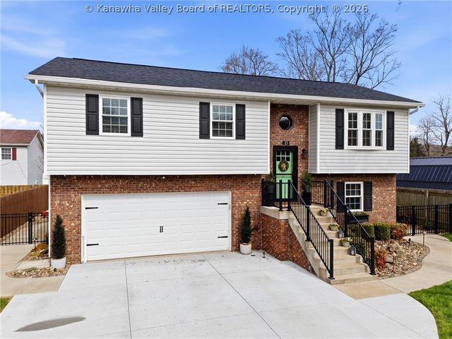 23 Morning Glory St, Winfield, WV 25213