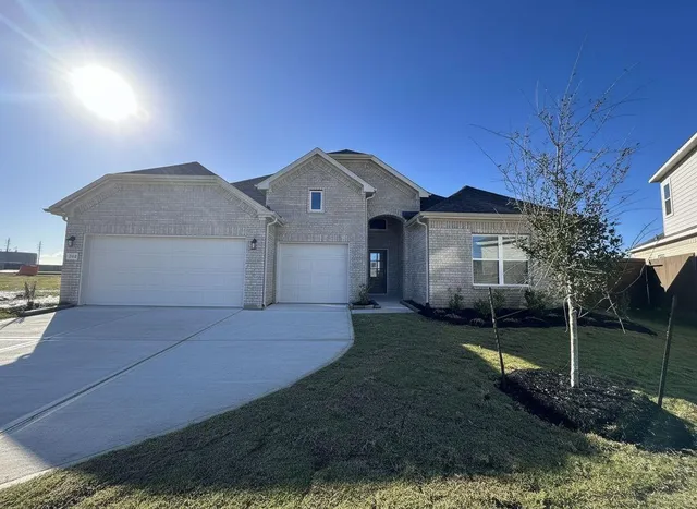 2514 Shallow Lake Lane, Iowa Colony, TX 77583
