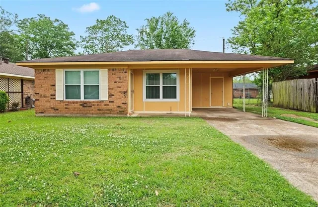 805 Rampart St, Alexandria, LA 71302