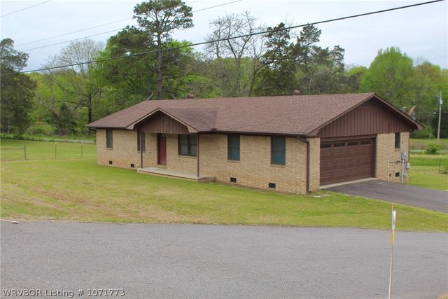 4649 State Route 124, Russellville, AR 72802