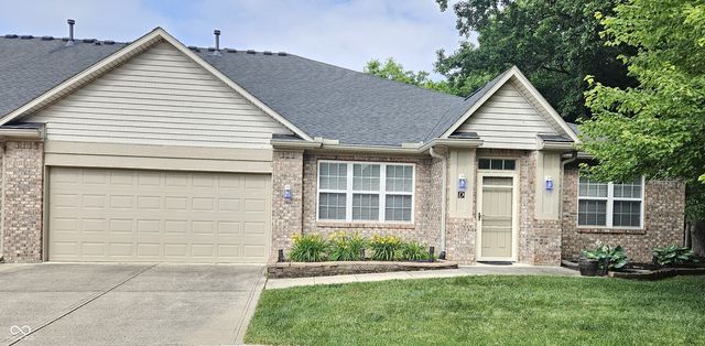 6956 Park Square Dr #D, Avon, IN 46123