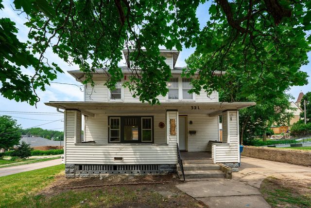 321 S  Ottawa Ave, Dixon, IL 61021