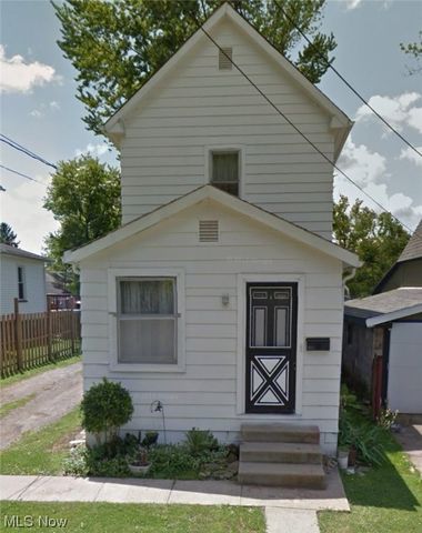 315 Plymouth Ave, Girard, OH 44420