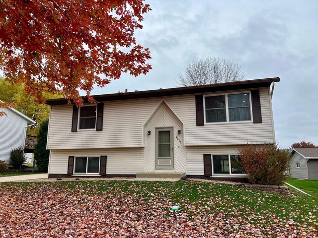 4411 8th St NW, Rochester, MN 55901