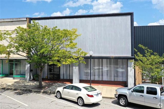 223 S  Scales St, Reidsville, NC 27320
