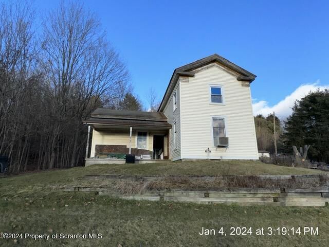 1598 State Route 6, Factoryville, PA 18419