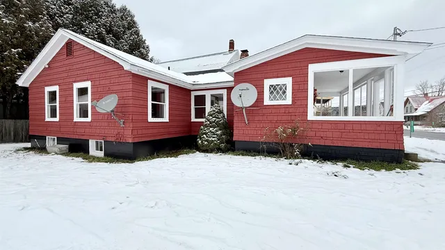 5491 VT Route 100, Hyde Park, VT 05655