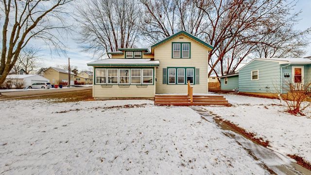 303 N  Lakeshore Dr, Lake City, MN 55041