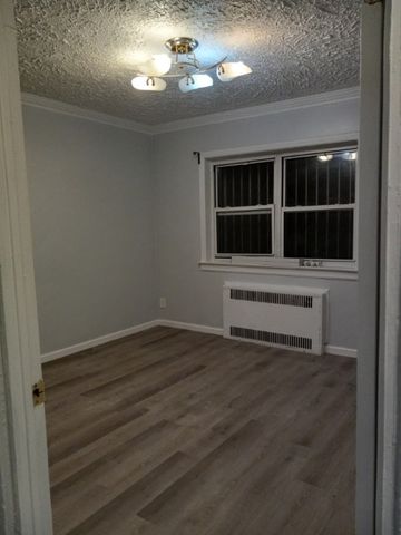 1818 E  16th St #1, Brooklyn, NY 11229