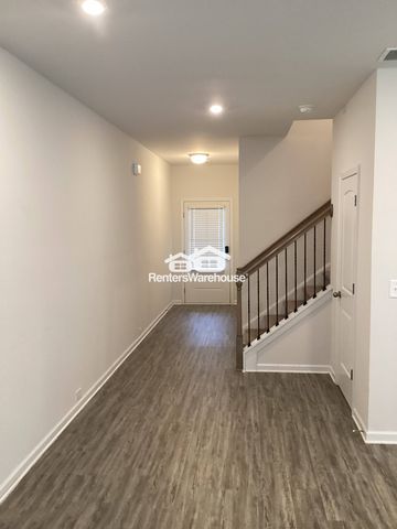1132 Chastain Dr, Buford, GA 30518