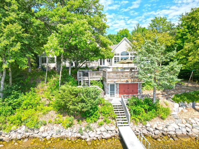 7470 Pilger Ave  NW, South Haven, MN 55382