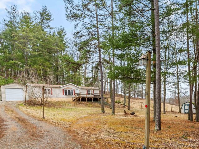 23 Twin Springs Ln, Leicester, NC 28748