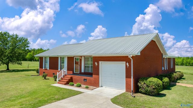 787 County Road 152, Section, AL 35771
