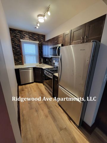 400 Ridgewood Ave #5, Pittsburgh, PA 15229