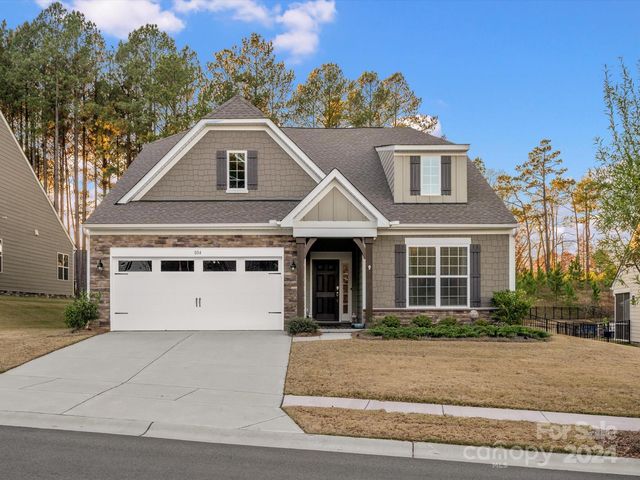 804 Botticelli Ct, Mount Holly, NC 28120