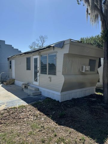 4 W  Main St #122, Mount Dora, FL 32757