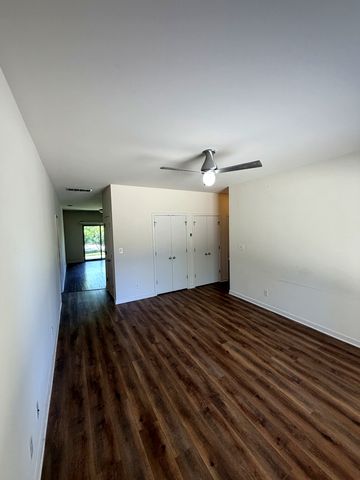 1102 Abbeywood Rd #2, Louisville, KY 40222