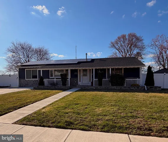 24 Craig Dr, Deptford, NJ 08096