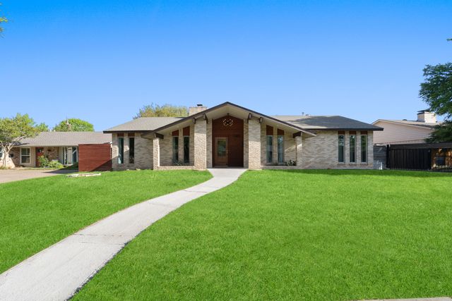 12455 High Meadow Dr, Dallas, TX 75244