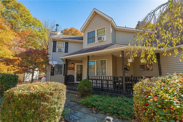 27 Sekani Trl, Albrightsville, PA 18210