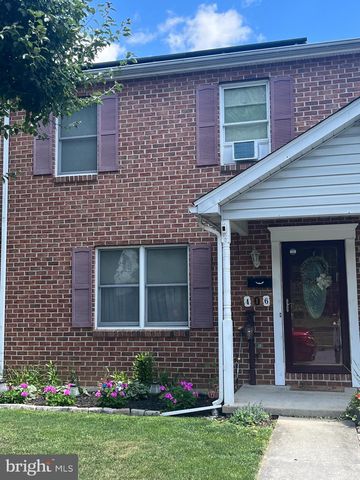 406 N  Walnut St #A, Mount Holly Springs, PA 17065