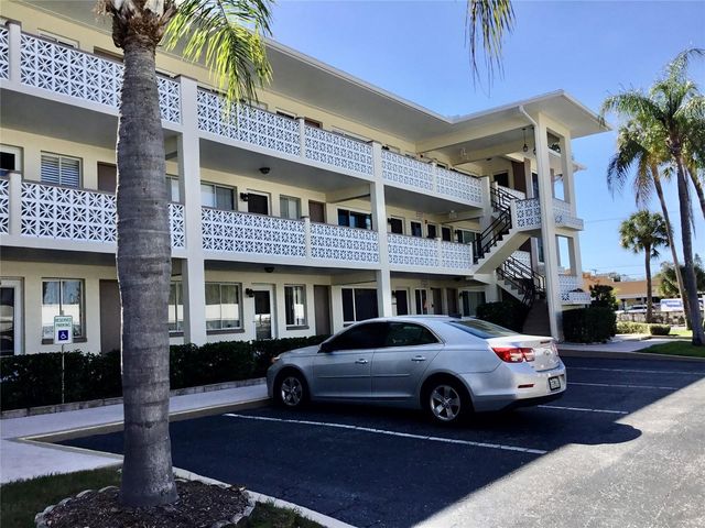 1235 S  Highland Ave  #303, Clearwater, FL 33756