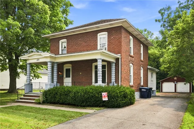 123 Walnut St, Penn Yan, NY 14527