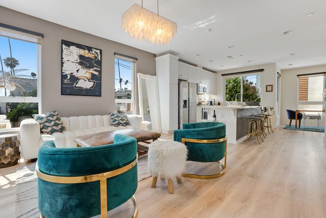 5640 Observation Ln, Los Angeles, CA 90028