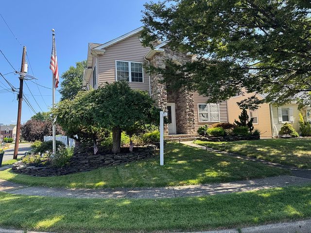 2 Eckhardt Ter, North Arlington, NJ 07031