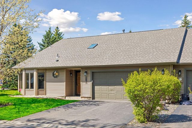 4105 Upland Ln N, Plymouth, MN 55446