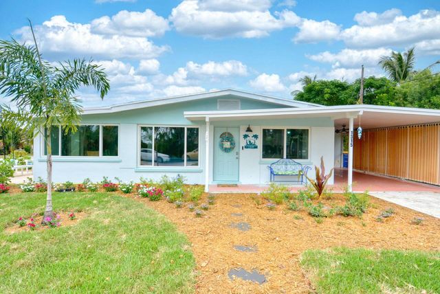 1315 NE Flora Pl, Jensen Beach, FL 34957